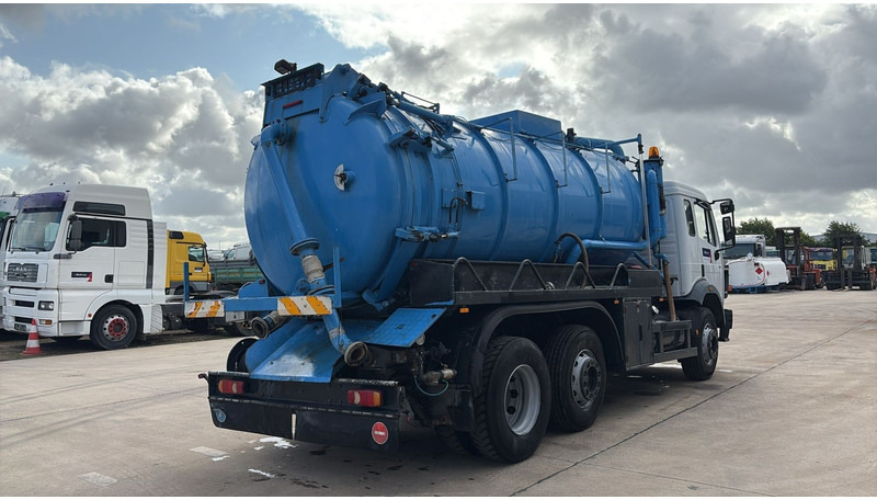 Mercedes-Benz SK 2422 (14500 LITERS / VIDANGEUR / 6X2 / V6 / BOITE MANUELLE) - Vacuum truck: picture 4 Mercedes-Benz SK 2422 (14500 LITERS / VIDANGEUR / 6X2 / V6 / BOITE MANUELLE) - Vacuum truck: picture 4
