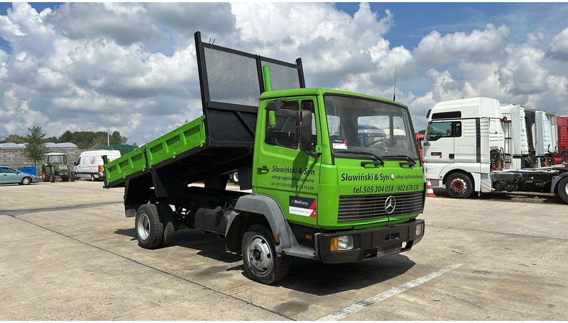 Mercedes-Benz SK 814 (MANUAL PUMP / POMPE MANUELLE / 6 CYLINDER / STEEL SUSP. / LAMES) - Tipper: picture 3 Mercedes-Benz SK 814 (MANUAL PUMP / POMPE MANUELLE / 6 CYLINDER / STEEL SUSP. / LAMES) - Tipper: picture 3