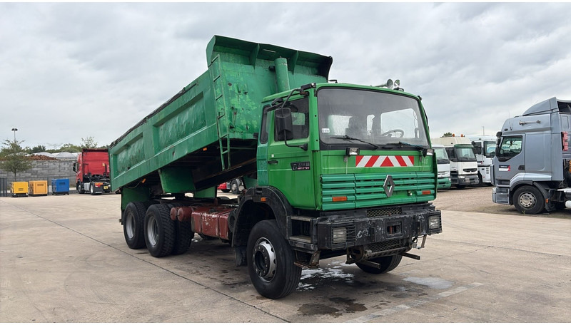 Renault G 300 MAXTER (GRAND PONT / POMPE MANUELLE / 6X4) - Tipper: picture 3 Renault G 300 MAXTER (GRAND PONT / POMPE MANUELLE / 6X4) - Tipper: picture 3