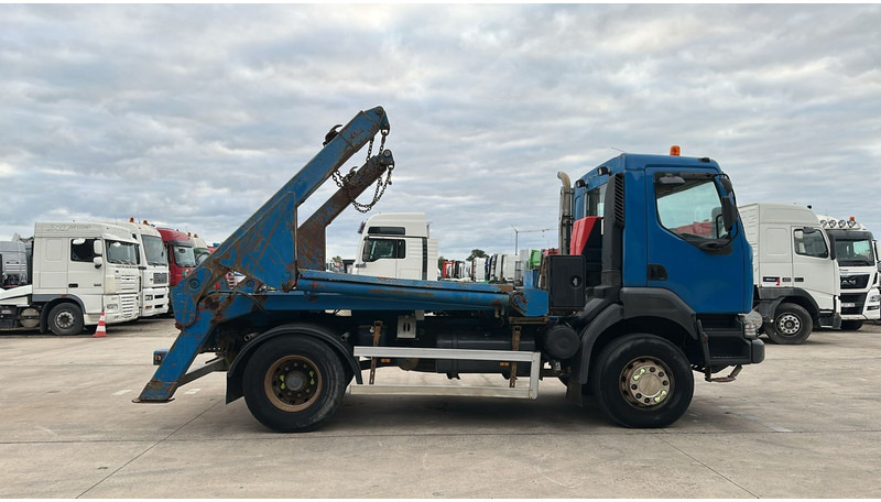 Renault KERAX (GRAND PONT / LAMES / PROPRE / BOITE MANUELLE / STEEL SUSP.) - Tipper: picture 4 Renault KERAX (GRAND PONT / LAMES / PROPRE / BOITE MANUELLE / STEEL SUSP.) - Tipper: picture 4