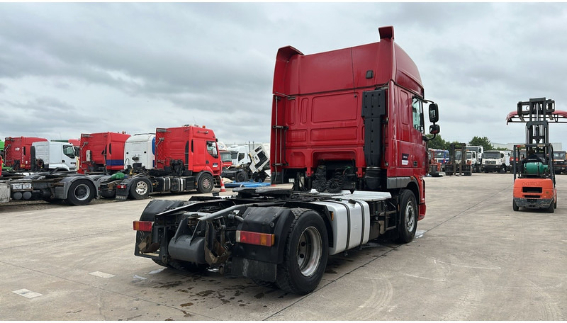 DAF 105 XF 460 (BOITE MANUELLE / MANUAL GEARBOX / TRES PROPRE) - Tractor unit: picture 5 DAF 105 XF 460 (BOITE MANUELLE / MANUAL GEARBOX / TRES PROPRE) - Tractor unit: picture 5