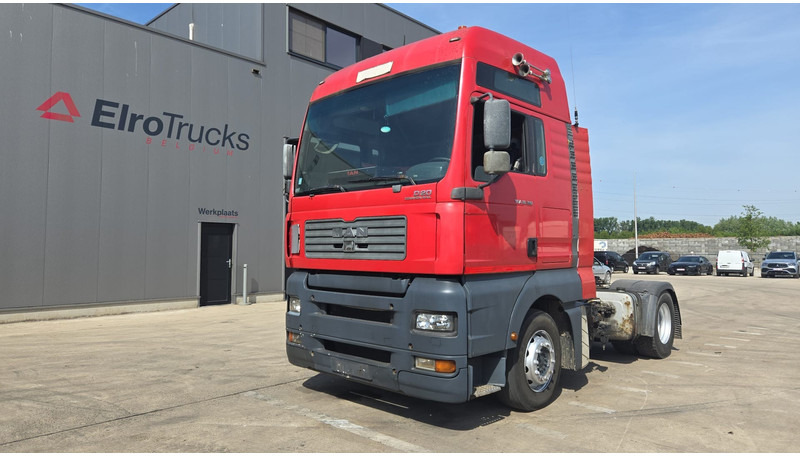 Tractor unit MAN TGA 18.390 (BOITE MANUELLE / MANUAL GEARBOX / PTO / POMPE HYDRAULIQUE): picture 1