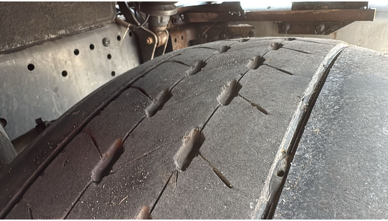 Tractor unit MAN TGA 18.440 (BOITE MANUELLE / MANUAL GEARBOX): picture 9