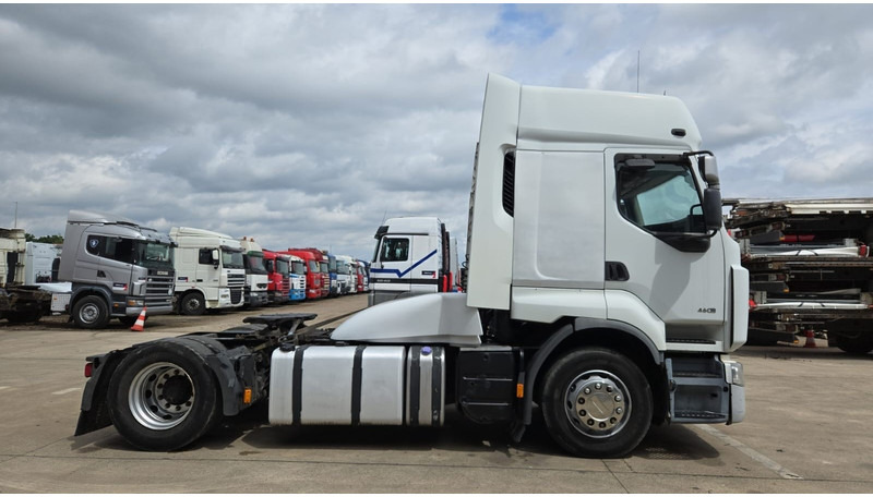 Renault Premium 460 DXI (2 TANKS / AIRCO / CLEAN / PROPRE) - Tractor unit: picture 4 Renault Premium 460 DXI (2 TANKS / AIRCO / CLEAN / PROPRE) - Tractor unit: picture 4