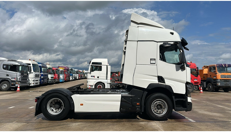 Renault T440 (BELGIAN TRUCK / PERFECT CONDITION / DTI 13 / 2 TANKS / FULL SPOILERS + SIDESKIRTS) - Tractor unit: picture 4 Renault T440 (BELGIAN TRUCK / PERFECT CONDITION / DTI 13 / 2 TANKS / FULL SPOILERS + SIDESKIRTS) - Tractor unit: picture 4