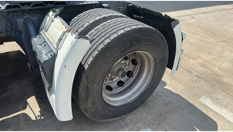 Tractor unit Scania 124-470 (MANUAL GEARBOX / BOITE MANUELLE / PDE): picture 10