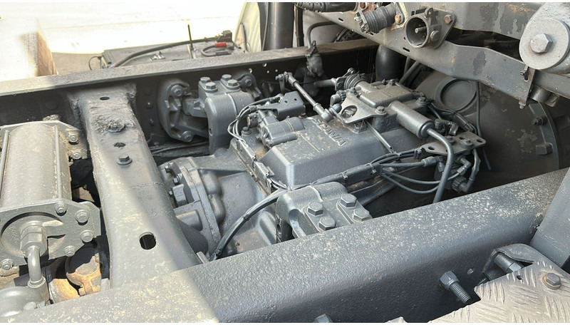 Tractor unit Scania 124-470 (MANUAL GEARBOX / BOITE MANUELLE / PDE): picture 17