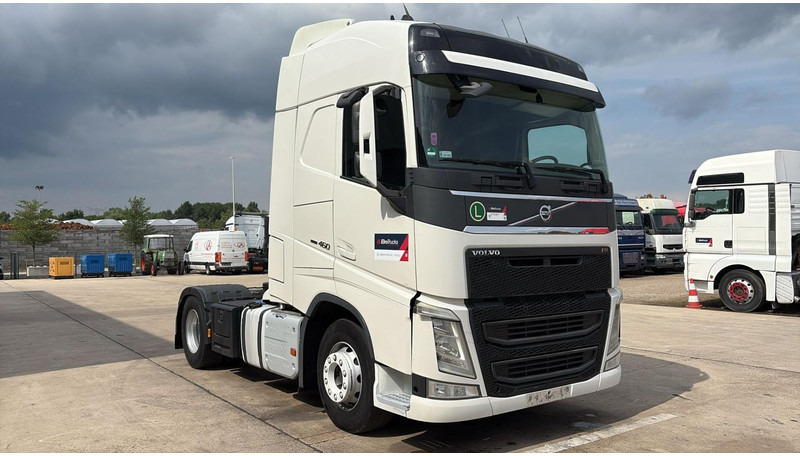 Volvo FH 460 (CHASSIS 2015 / PERFECT CONDITION / CLEAN CHASSIS) - Tractor unit: picture 2 Volvo FH 460 (CHASSIS 2015 / PERFECT CONDITION / CLEAN CHASSIS) - Tractor unit: picture 2