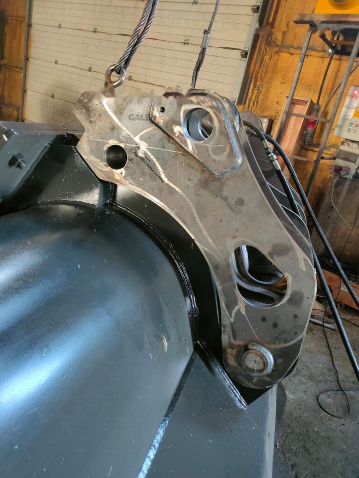 Galen Loaders for - Quick coupler for Wheel loader: picture 3 Galen Loaders for - Quick coupler for Wheel loader: picture 3