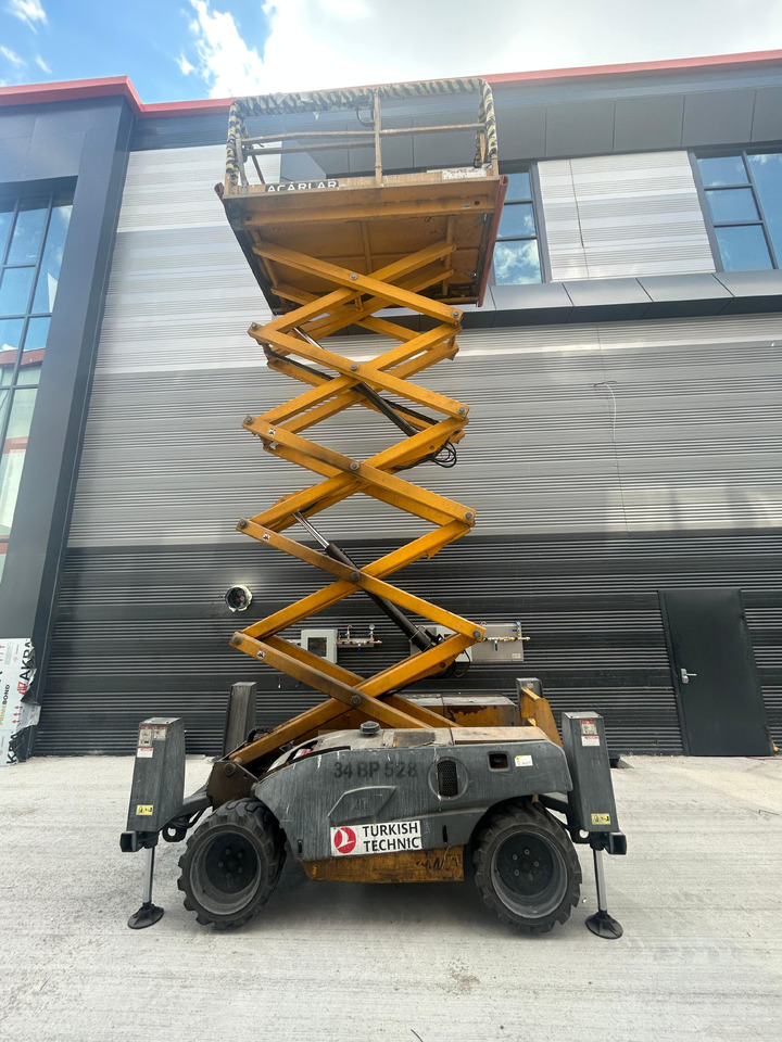 HAULOTTE Compact 12 - Scissor lift: picture 2 HAULOTTE Compact 12 - Scissor lift: picture 2
