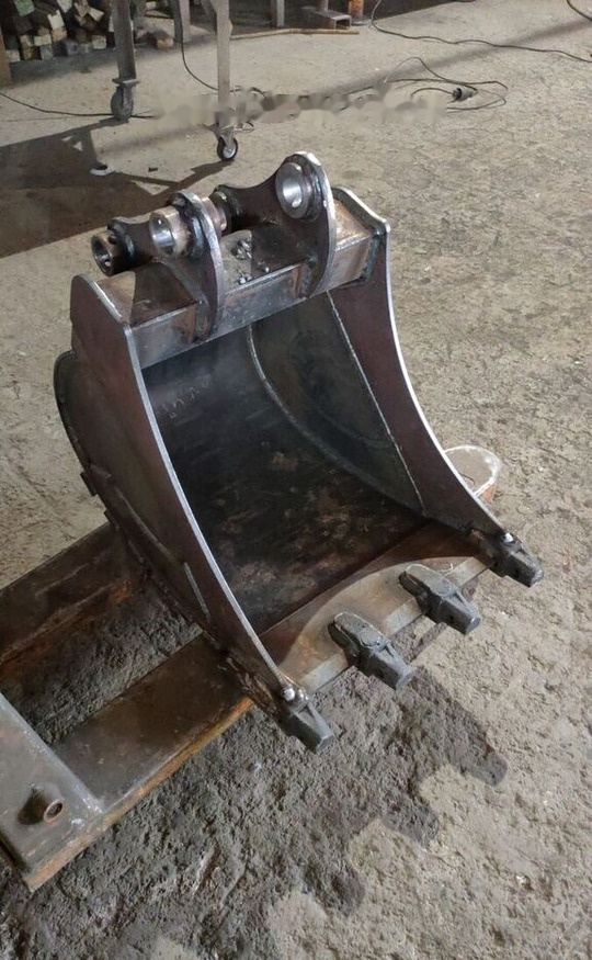 Hitachi ZX48 - Excavator bucket: picture 4 Hitachi ZX48 - Excavator bucket: picture 4