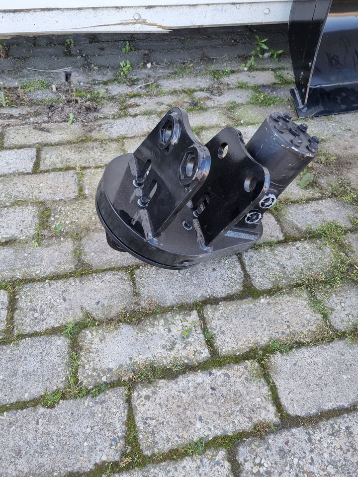 Rotatie kop - Tiltrotator for Mini excavator: picture 1 Rotatie kop - Tiltrotator for Mini excavator: picture 1