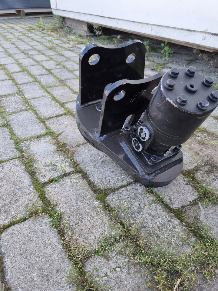 Rotatie kop - Tiltrotator for Mini excavator: picture 3 Rotatie kop - Tiltrotator for Mini excavator: picture 3