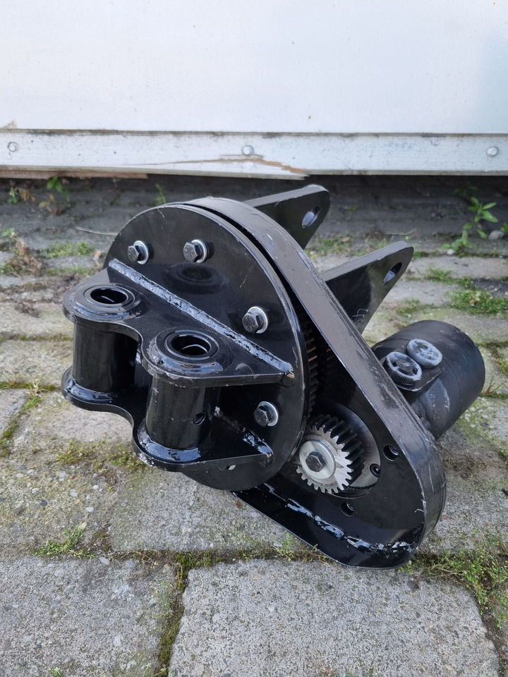 Rotatie kop - Tiltrotator for Mini excavator: picture 4 Rotatie kop - Tiltrotator for Mini excavator: picture 4