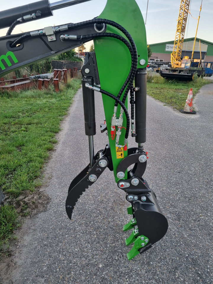 Mini excavator WCM CTX 8010S Benzine: picture 12
