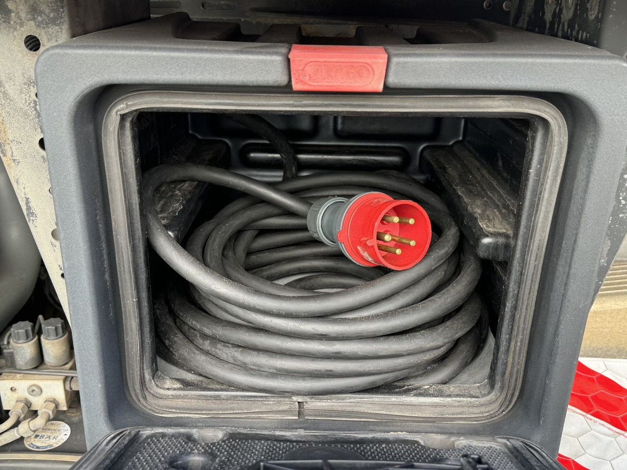 Refrigerator truck Mercedes-Benz Atego 1323L 4-Fleisch-Rohrbahnen TK T600R ATM: picture 9 Refrigerator truck Mercedes-Benz Atego 1323L 4-Fleisch-Rohrbahnen TK T600R ATM: picture 9