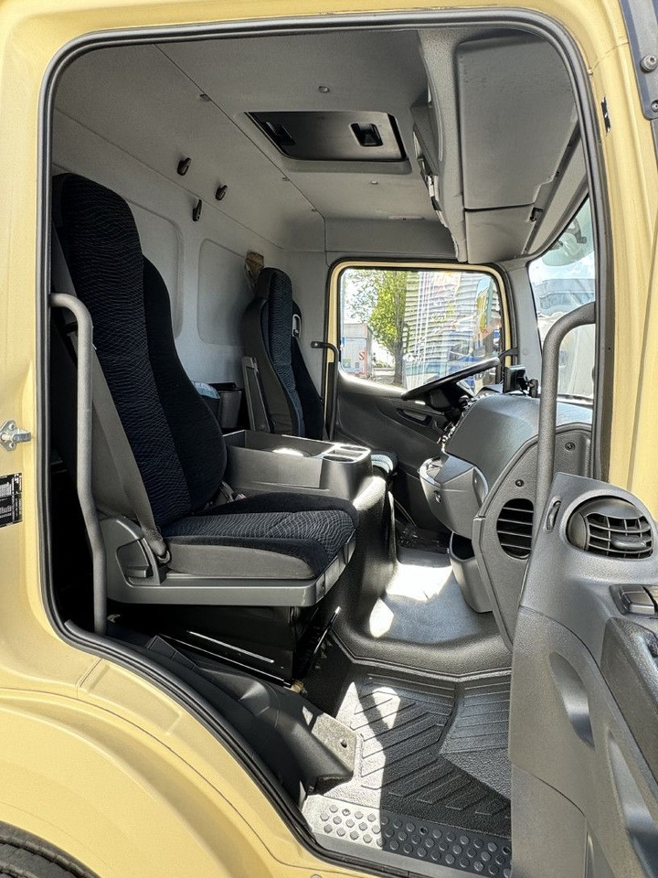 Refrigerator truck Mercedes-Benz Atego 1323L 4-Fleisch-Rohrbahnen TK T600R ATM: picture 19 Refrigerator truck Mercedes-Benz Atego 1323L 4-Fleisch-Rohrbahnen TK T600R ATM: picture 19