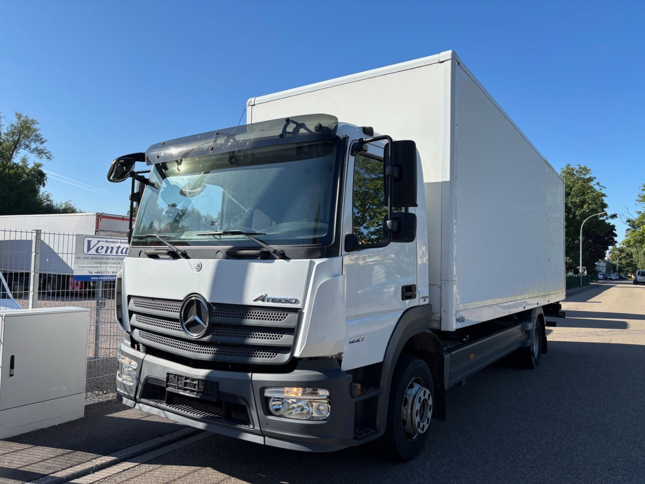 Mercedes-Benz Atego III 1227L, Euro-6, Klima, LBW - Box truck: picture 1 Mercedes-Benz Atego III 1227L, Euro-6, Klima, LBW - Box truck: picture 1