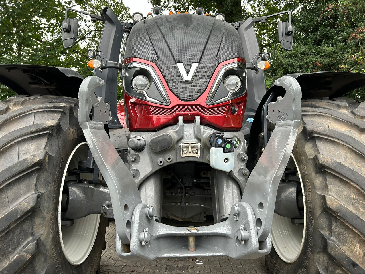 VALTRA T214 Direct - Farm tractor: picture 4 VALTRA T214 Direct - Farm tractor: picture 4