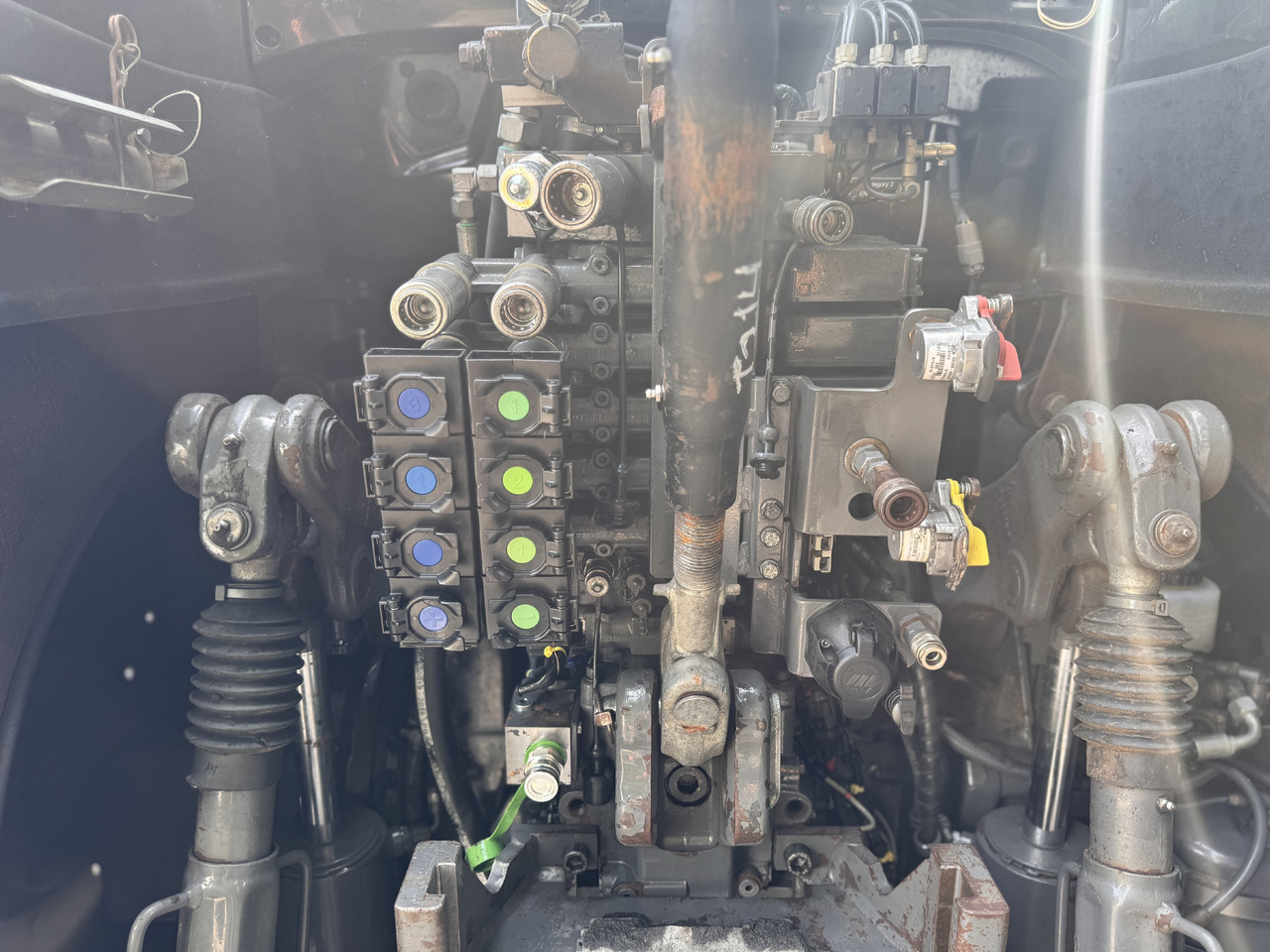 Farm tractor VALTRA T214 Direct: picture 14