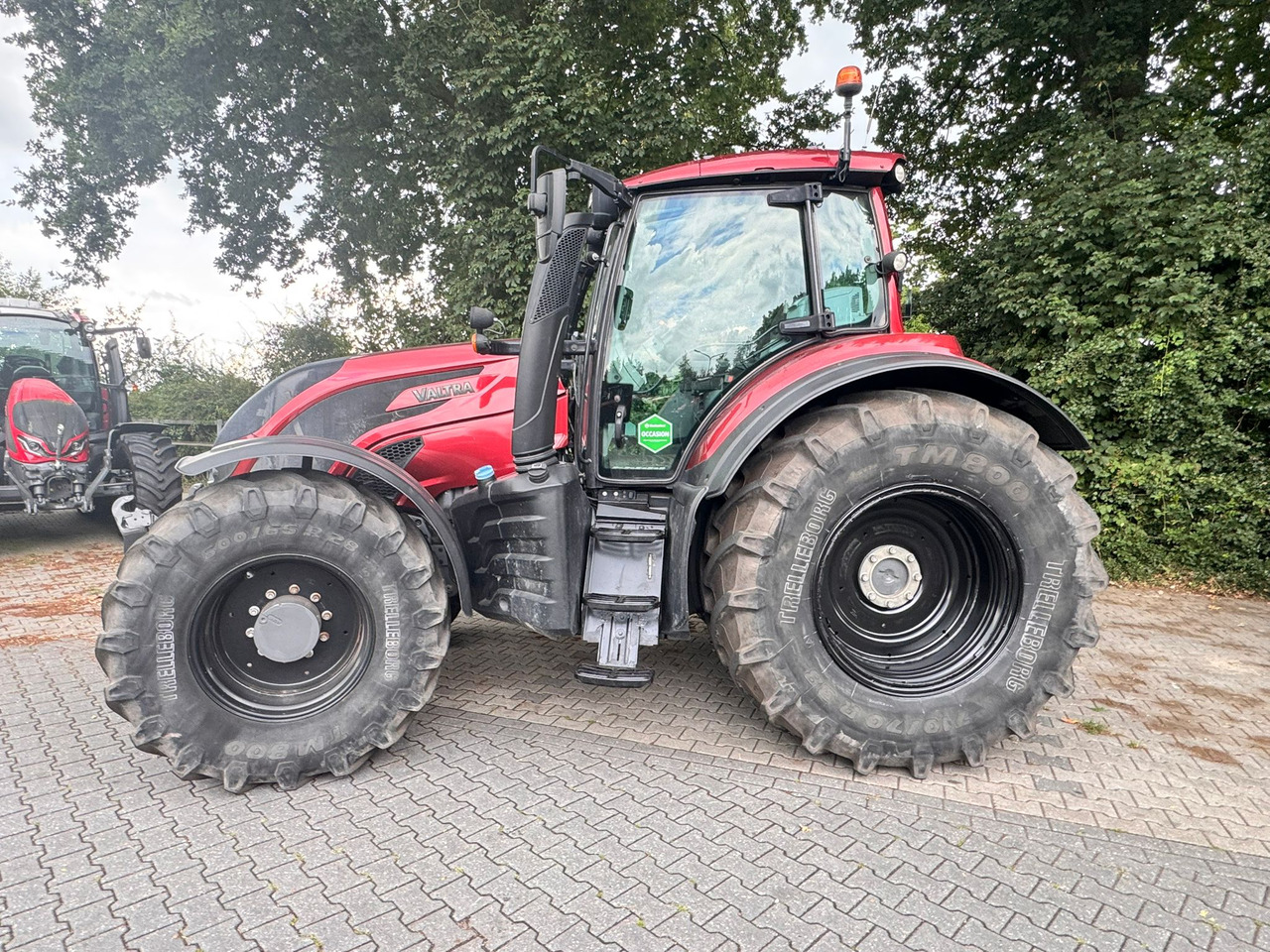 VALTRA T234 Direct - Farm tractor: picture 3 VALTRA T234 Direct - Farm tractor: picture 3