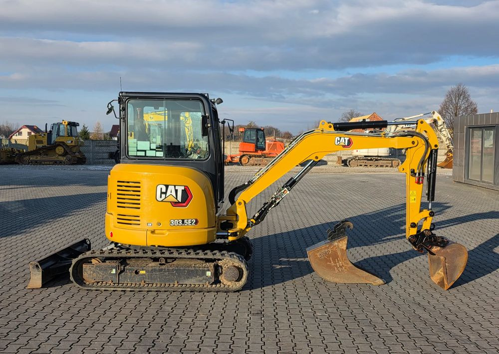 Caterpillar 303.5E2 CR, 2021 ROK, 1100 MTH - Mini excavator: picture 2 Caterpillar 303.5E2 CR, 2021 ROK, 1100 MTH - Mini excavator: picture 2