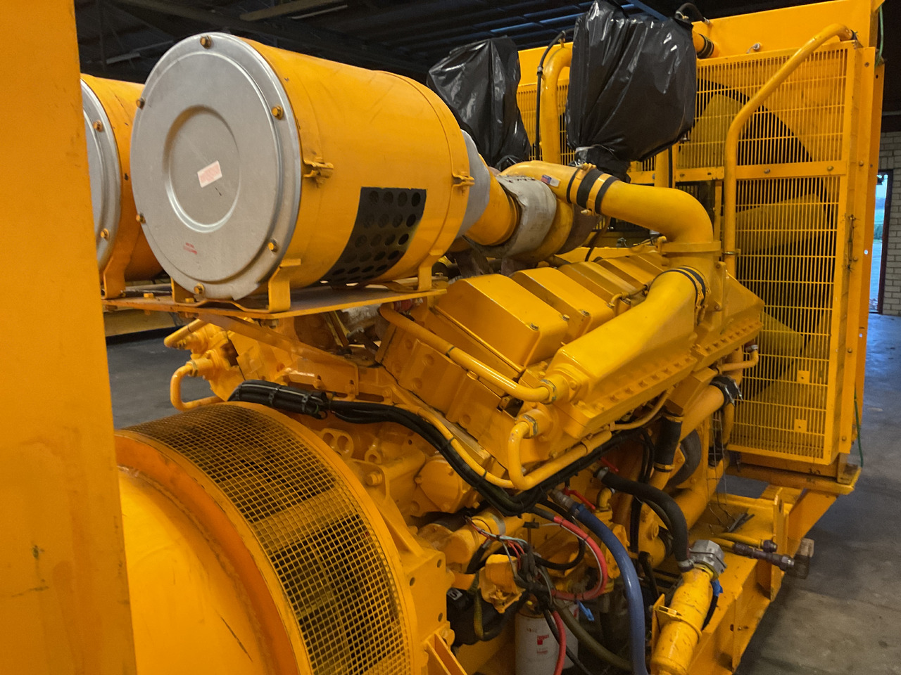 Cummins KTA38G3, 1000KVA Generatorset. Low hours and complete. - Generator set: picture 4 Cummins KTA38G3, 1000KVA Generatorset. Low hours and complete. - Generator set: picture 4