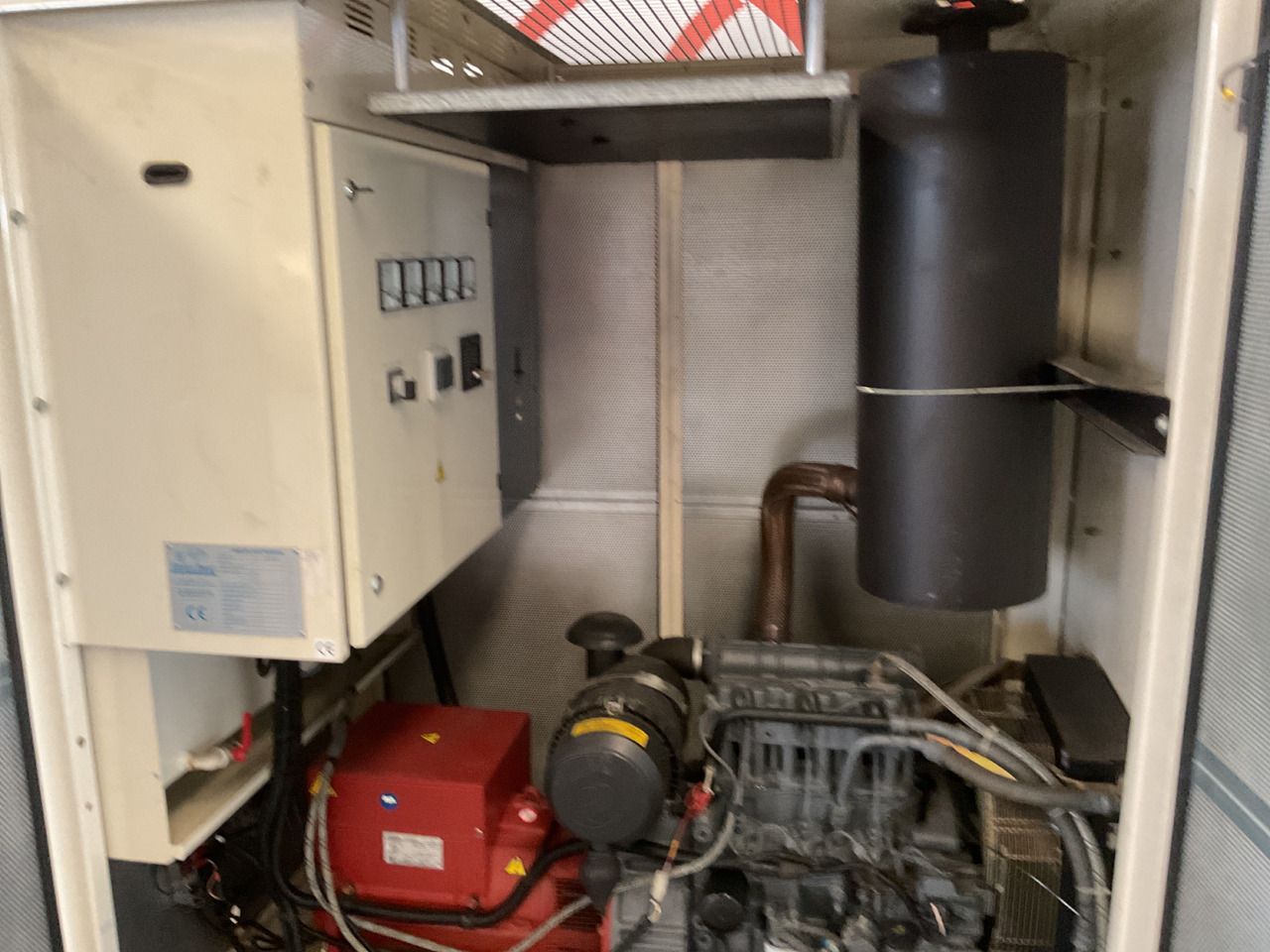 Deutz F3M1011F, 45KVA generatorset. Like brand new. Low standby hours - Generator set: picture 2 Deutz F3M1011F, 45KVA generatorset. Like brand new. Low standby hours - Generator set: picture 2