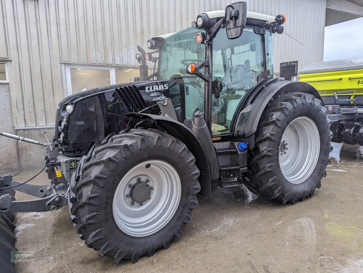Farm tractor CLAAS Arion 450 CIS PANORAMIC: picture 1