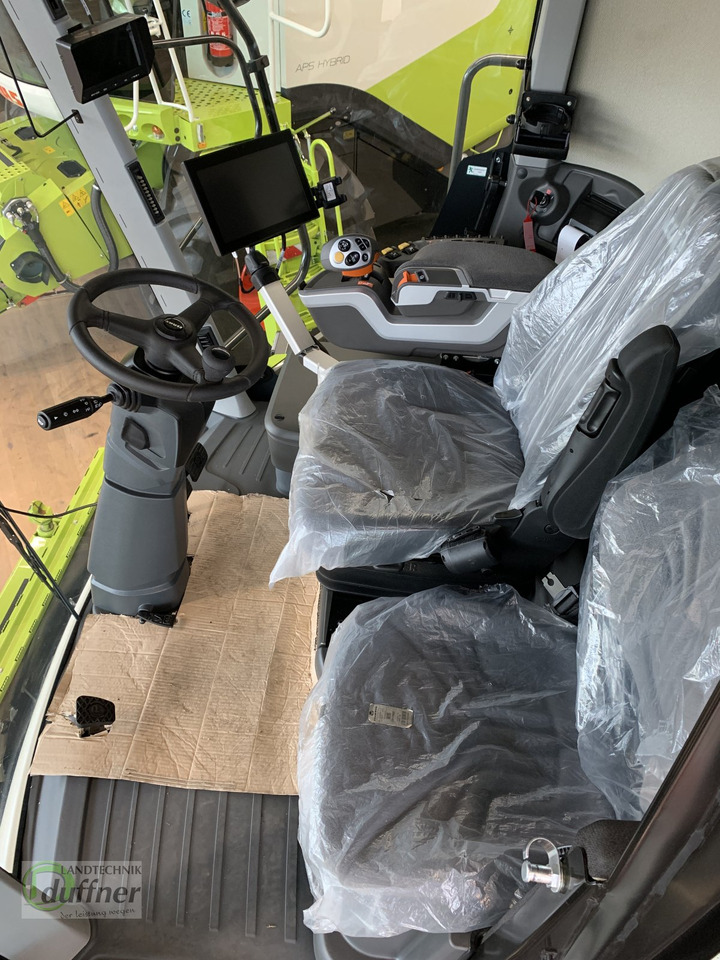 CLAAS Lexion 5400 Model C831... - Combine harvester: picture 5 CLAAS Lexion 5400 Model C831... - Combine harvester: picture 5
