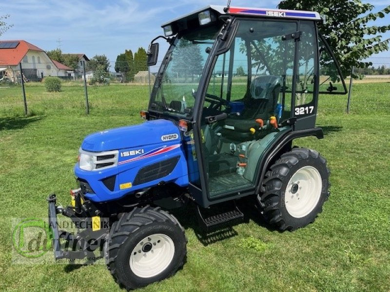 Iseki TM 3217 AHLK - Municipal tractor: picture 1 Iseki TM 3217 AHLK - Municipal tractor: picture 1