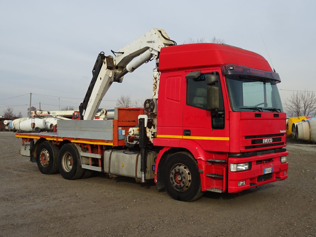 IVECO EUROSTAR 240E42 BONFIGLIOLI P30500XL - Dropside/ Flatbed truck, Crane truck: picture 3 IVECO EUROSTAR 240E42 BONFIGLIOLI P30500XL - Dropside/ Flatbed truck, Crane truck: picture 3