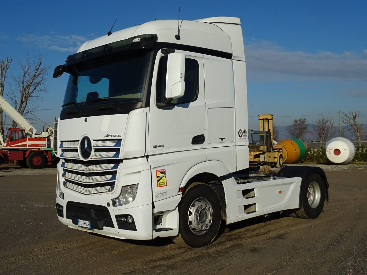 MERCEDES ACTROS 1845 - Tractor unit: picture 1 MERCEDES ACTROS 1845 - Tractor unit: picture 1