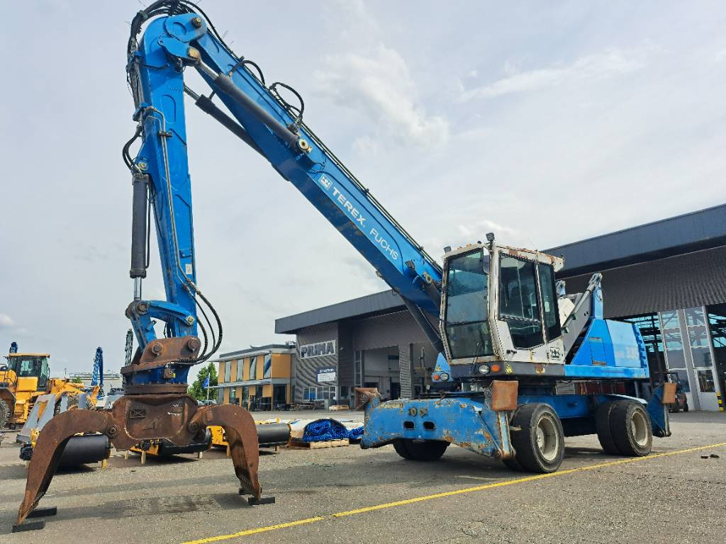Fuchs MHL335 + Grapple + Reman Engine - Waste/ Industry handler: picture 1 Fuchs MHL335 + Grapple + Reman Engine - Waste/ Industry handler: picture 1