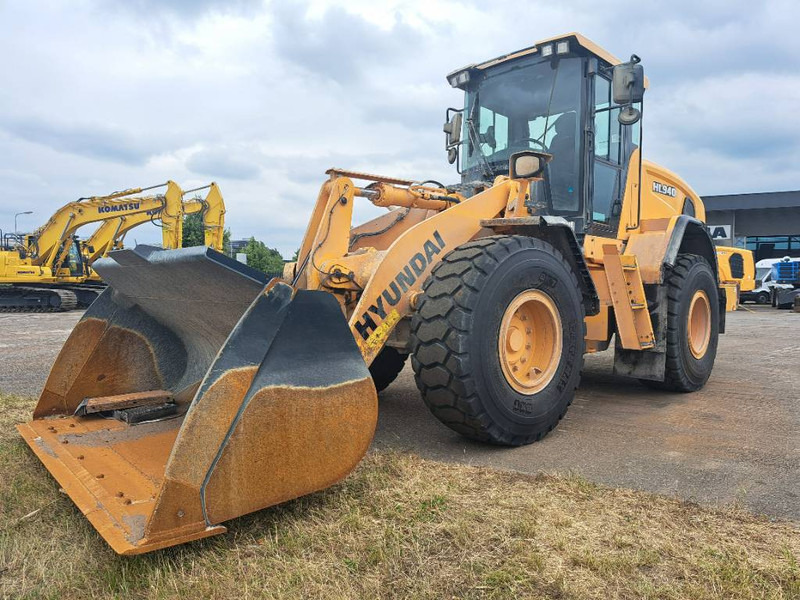 Hyundai HL 940 - Wheel loader: picture 1 Hyundai HL 940 - Wheel loader: picture 1