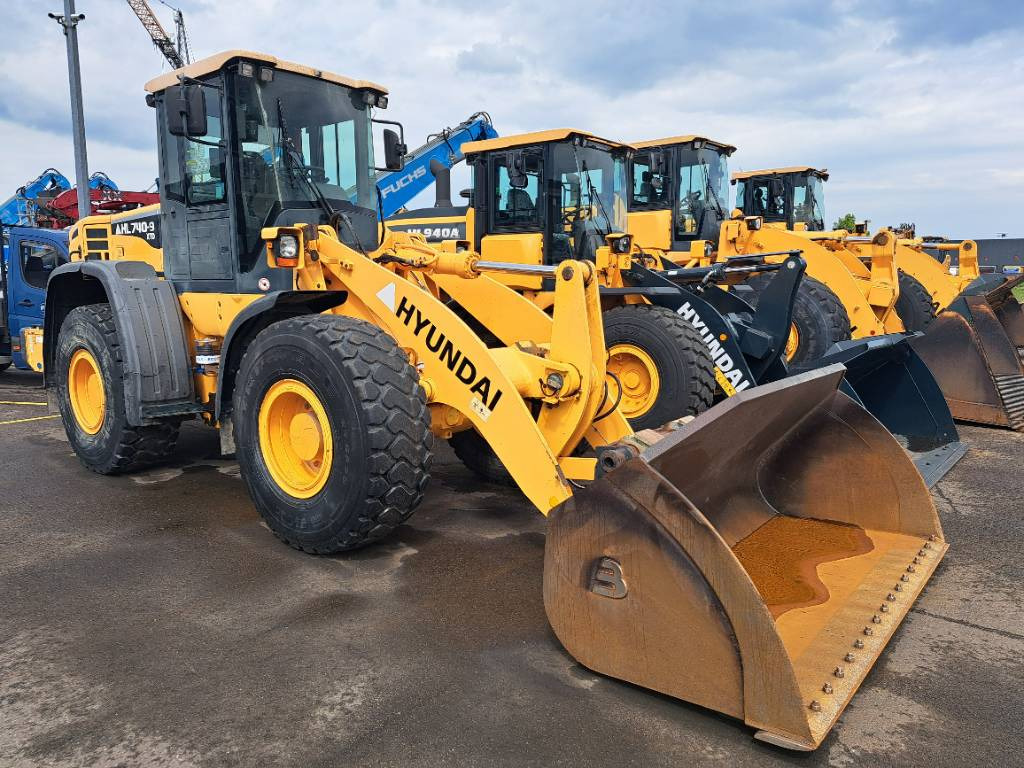 Hyundai HL740-9 XTD, HL740XTD-9 - Wheel loader: picture 1 Hyundai HL740-9 XTD, HL740XTD-9 - Wheel loader: picture 1