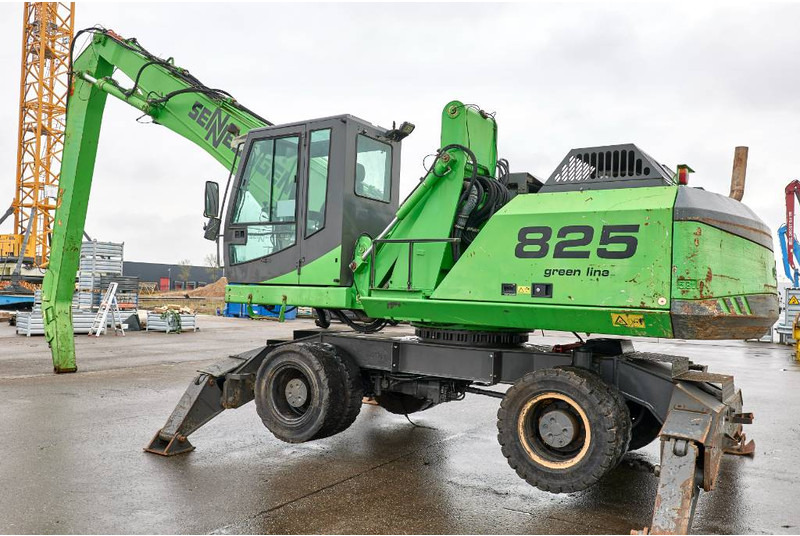 Sennebogen 825 M - Waste/ Industry handler: picture 1 Sennebogen 825 M - Waste/ Industry handler: picture 1