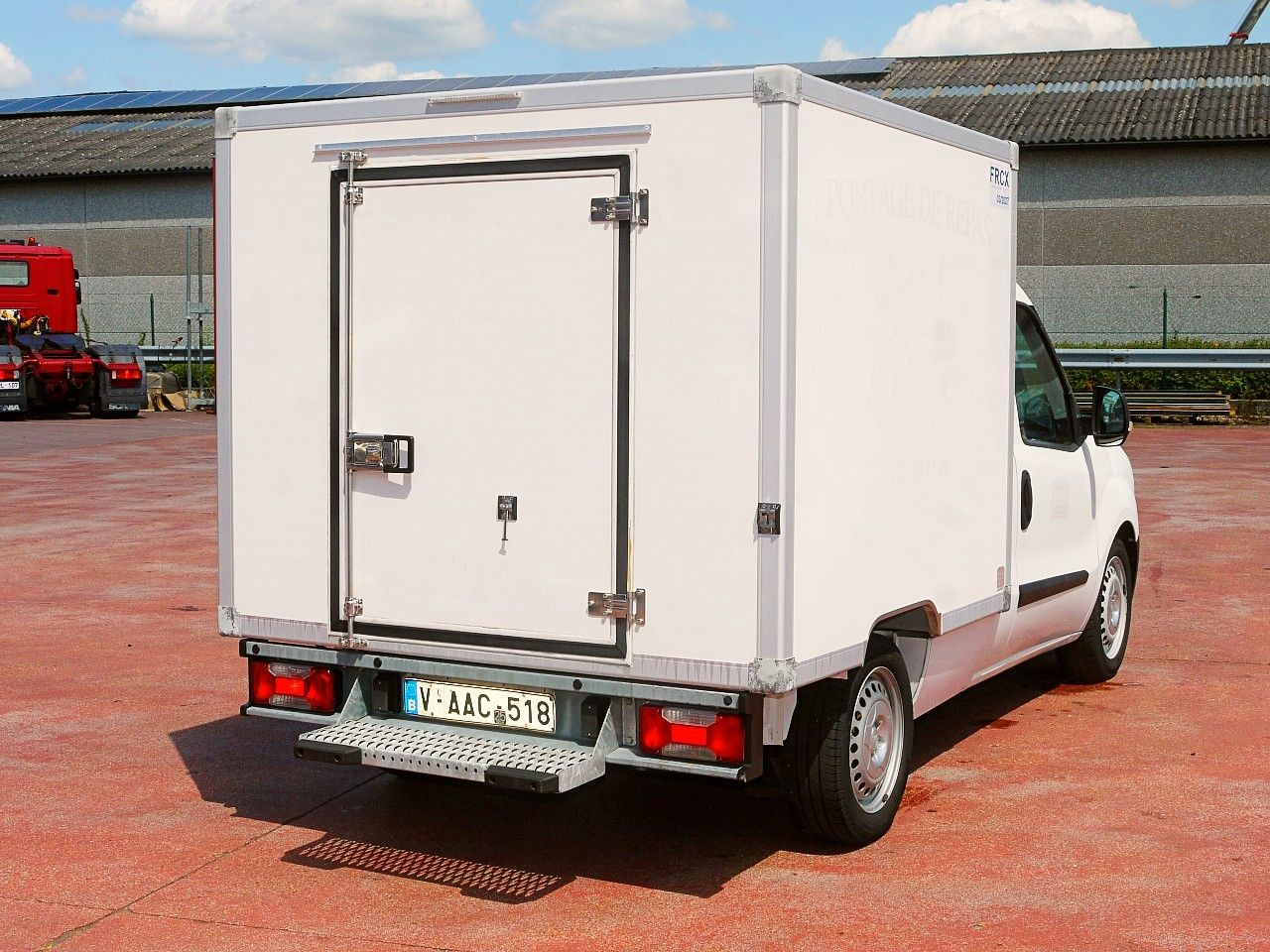 Fiat 1.3 DOBLO KUHLKOFFER CARRIER XARIOS -20c 99tkm - Refrigerated van: picture 5 Fiat 1.3 DOBLO KUHLKOFFER CARRIER XARIOS -20c 99tkm - Refrigerated van: picture 5