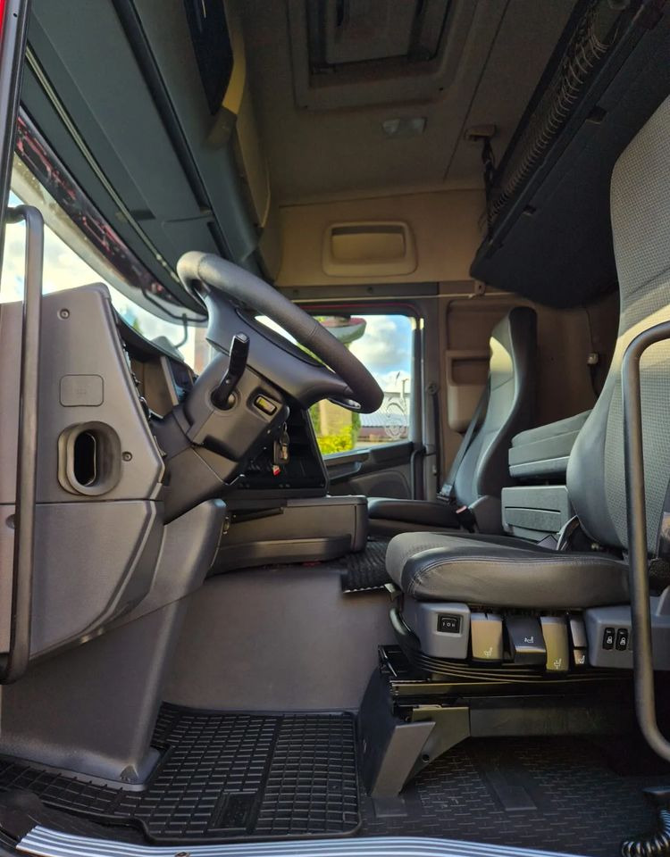 Tractor unit Scania R410: picture 20