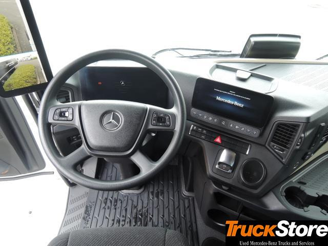 Tractor unit Mercedes-Benz Actros 1845 LS: picture 8