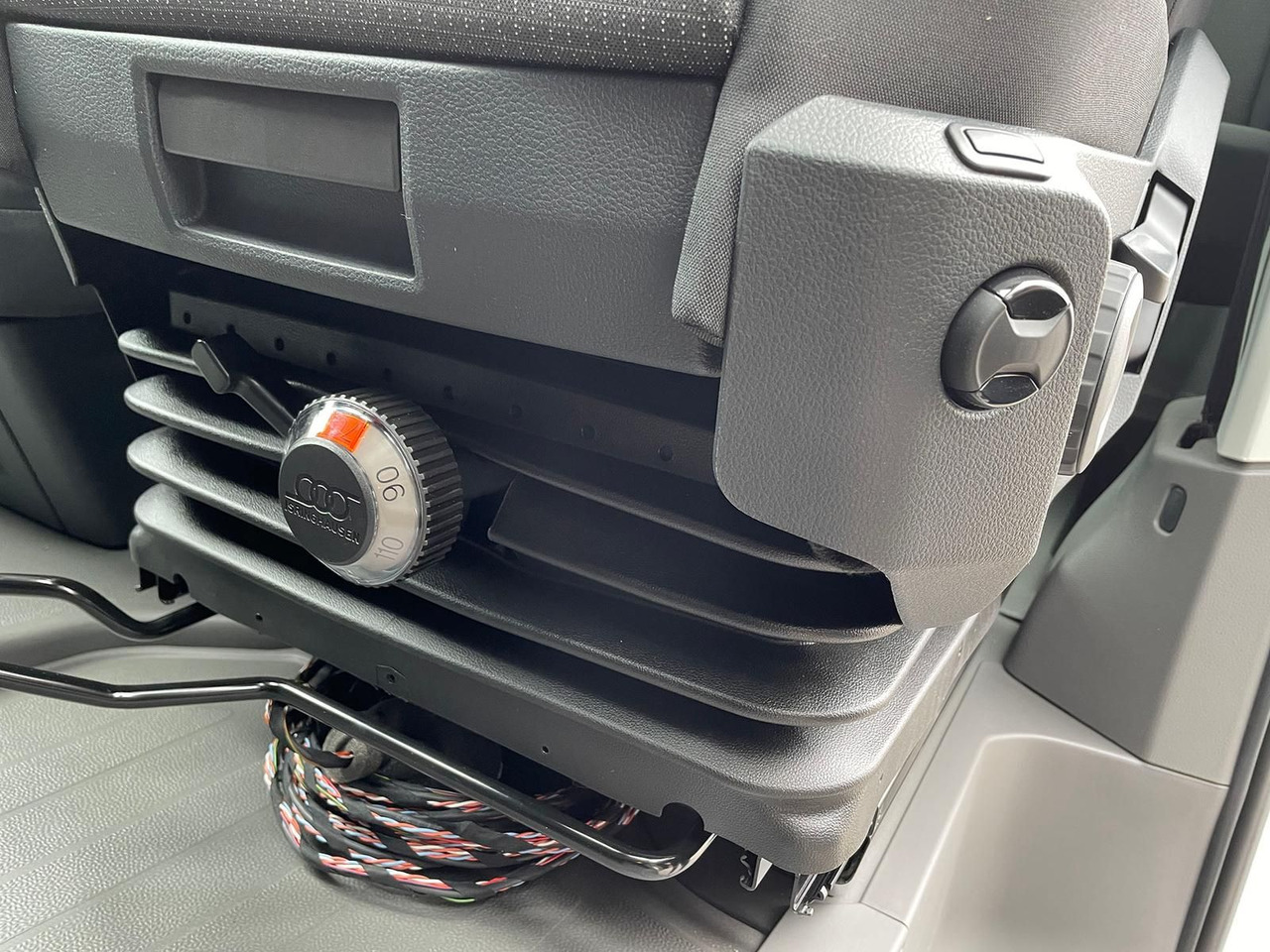 Flatbed van, Combi van MAN TGE 3.160 Pritsche DOKA MR HECK AHK 3.5t ACC NAV: picture 29 Flatbed van, Combi van MAN TGE 3.160 Pritsche DOKA MR HECK AHK 3.5t ACC NAV: picture 29