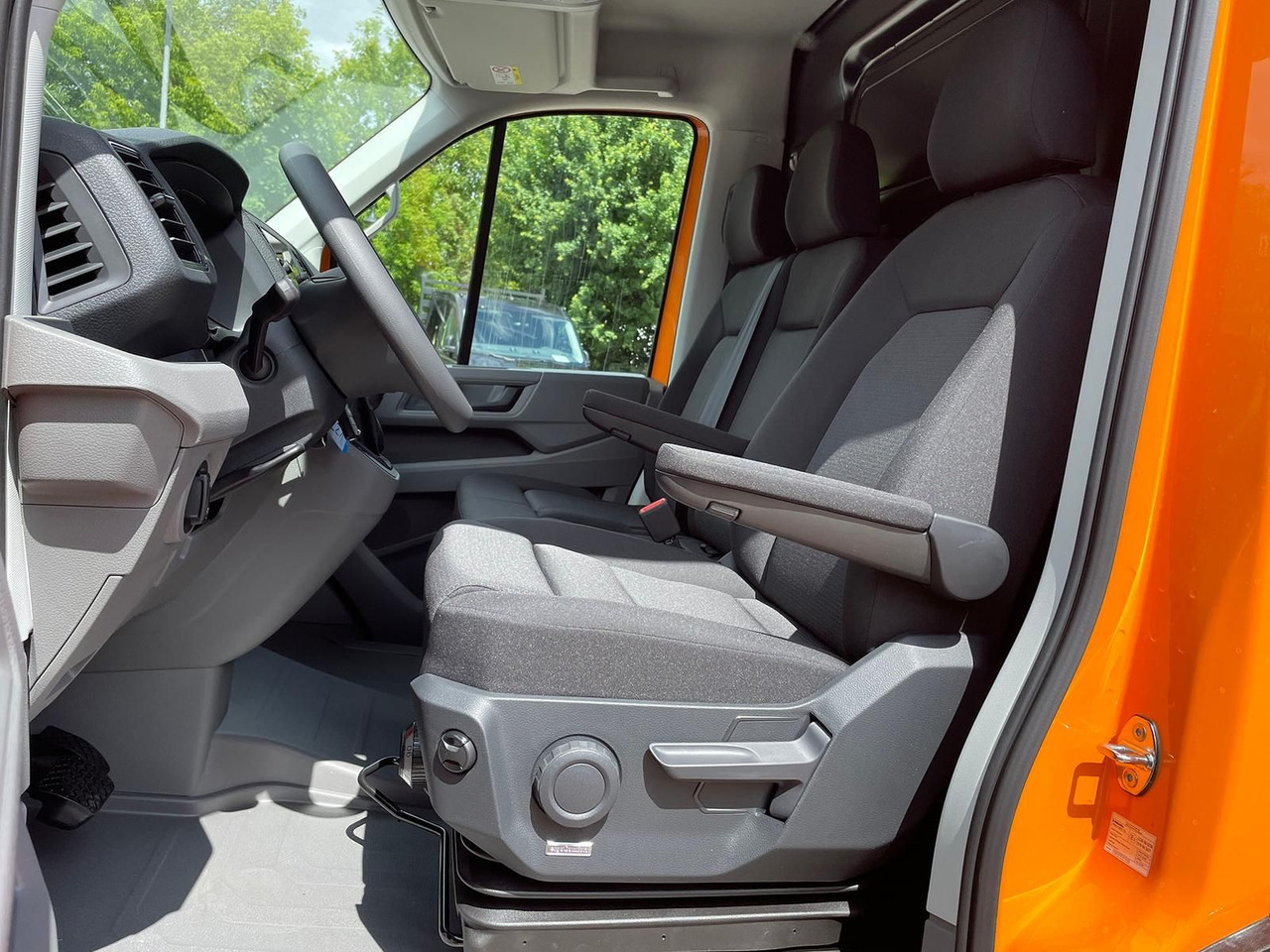 Car MAN TGE 3.180 Kasten L3H2 TEMPOMAT LED STANDHZ NAVI: picture 12