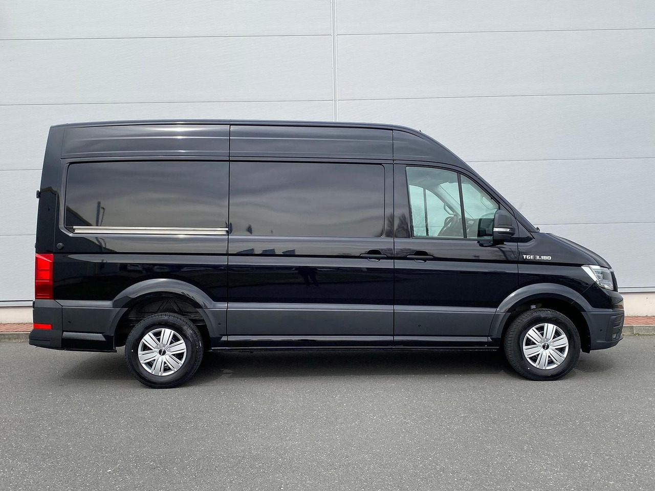 MAN TGE 3.180 L3H3 Kasten STANDHZ ACC LED SITZHZ - Panel van: picture 5 MAN TGE 3.180 L3H3 Kasten STANDHZ ACC LED SITZHZ - Panel van: picture 5