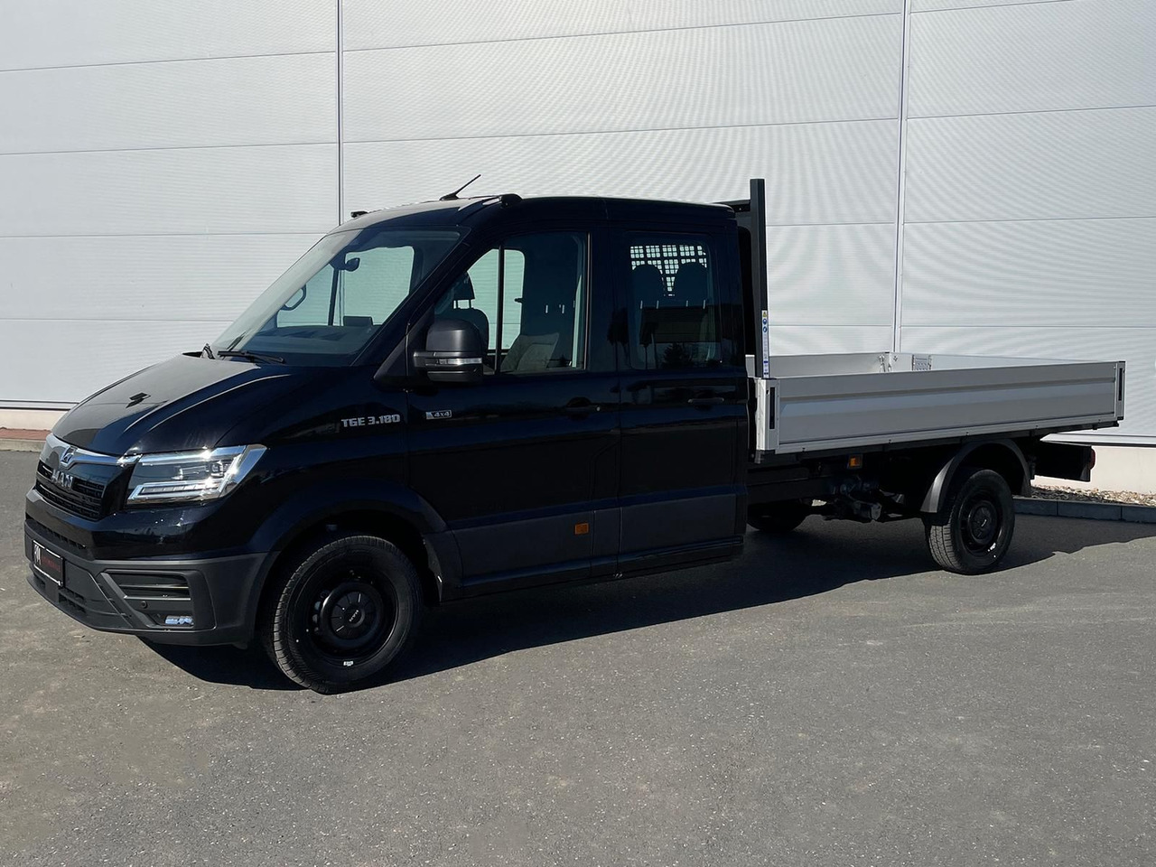 MAN TGE 3.180 Pritsche DOKA LR 4x4 ACC LED DIFF-SPER - Combi van: picture 1 MAN TGE 3.180 Pritsche DOKA LR 4x4 ACC LED DIFF-SPER - Combi van: picture 1