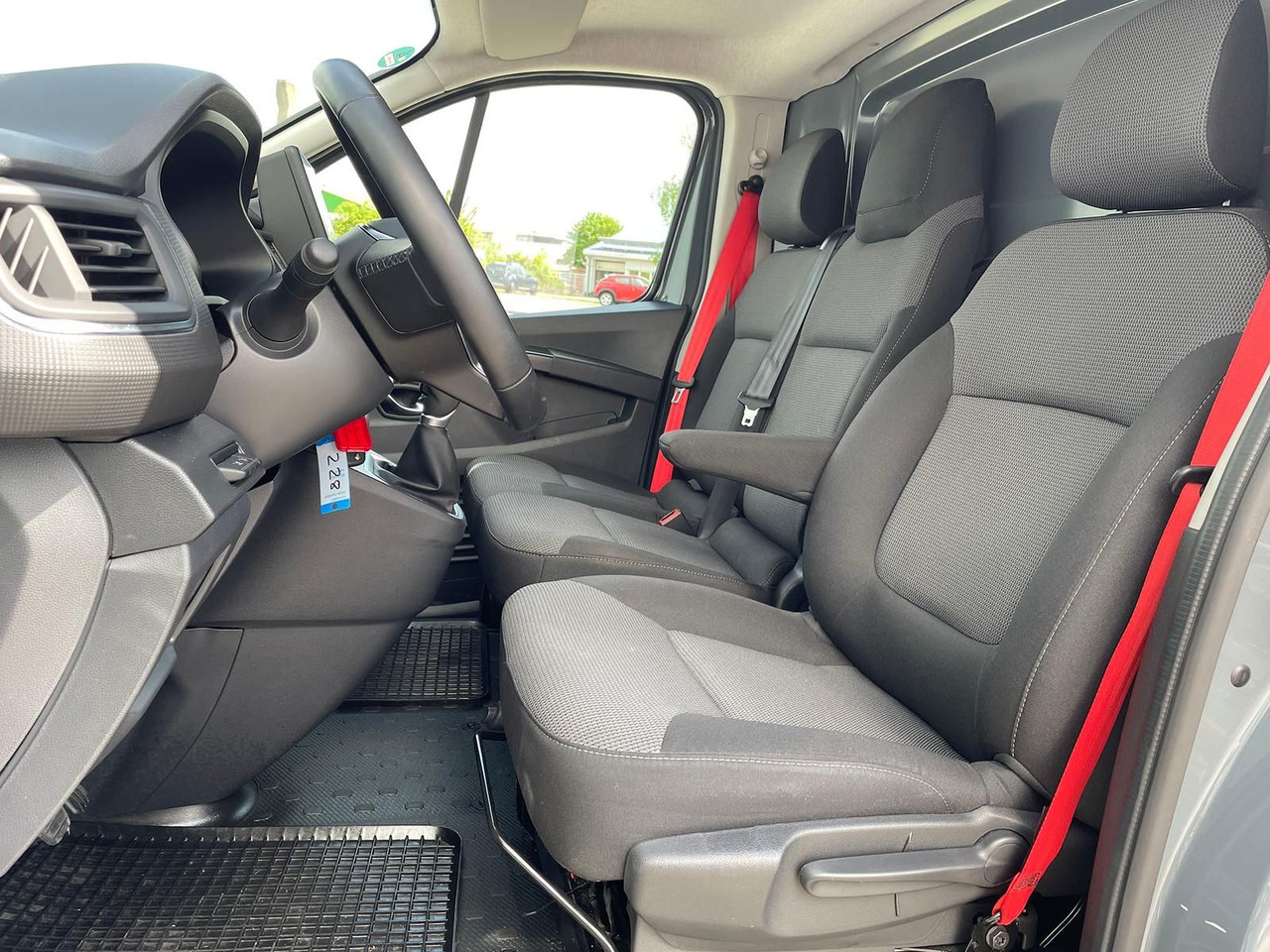 Passenger van Renault Trafic Kasten RED EDITION L1H1 AHK LED DAB MFL: picture 13
