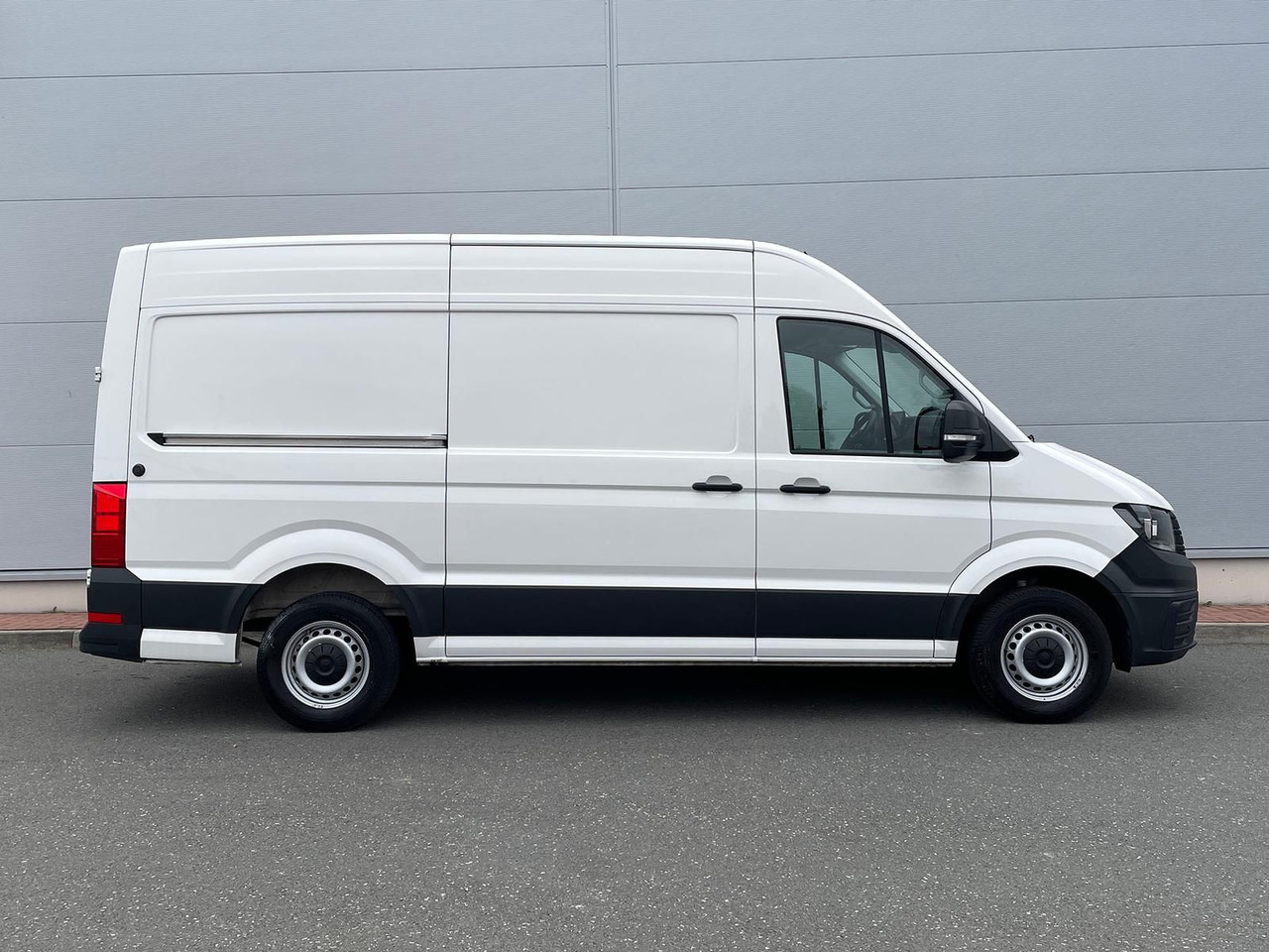 Volkswagen Crafter Kasten 35 L3H3 Autom. NAVI DAB PDC TEMP - Panel van: picture 5 Volkswagen Crafter Kasten 35 L3H3 Autom. NAVI DAB PDC TEMP - Panel van: picture 5