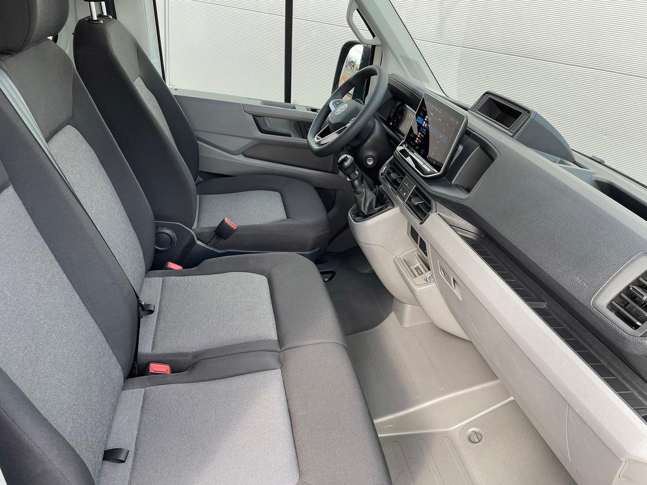 Panel van, Combi van Volkswagen Crafter MIXTO 35 L4H3 KAMERA KLIMA SITZHZ DAB: picture 20