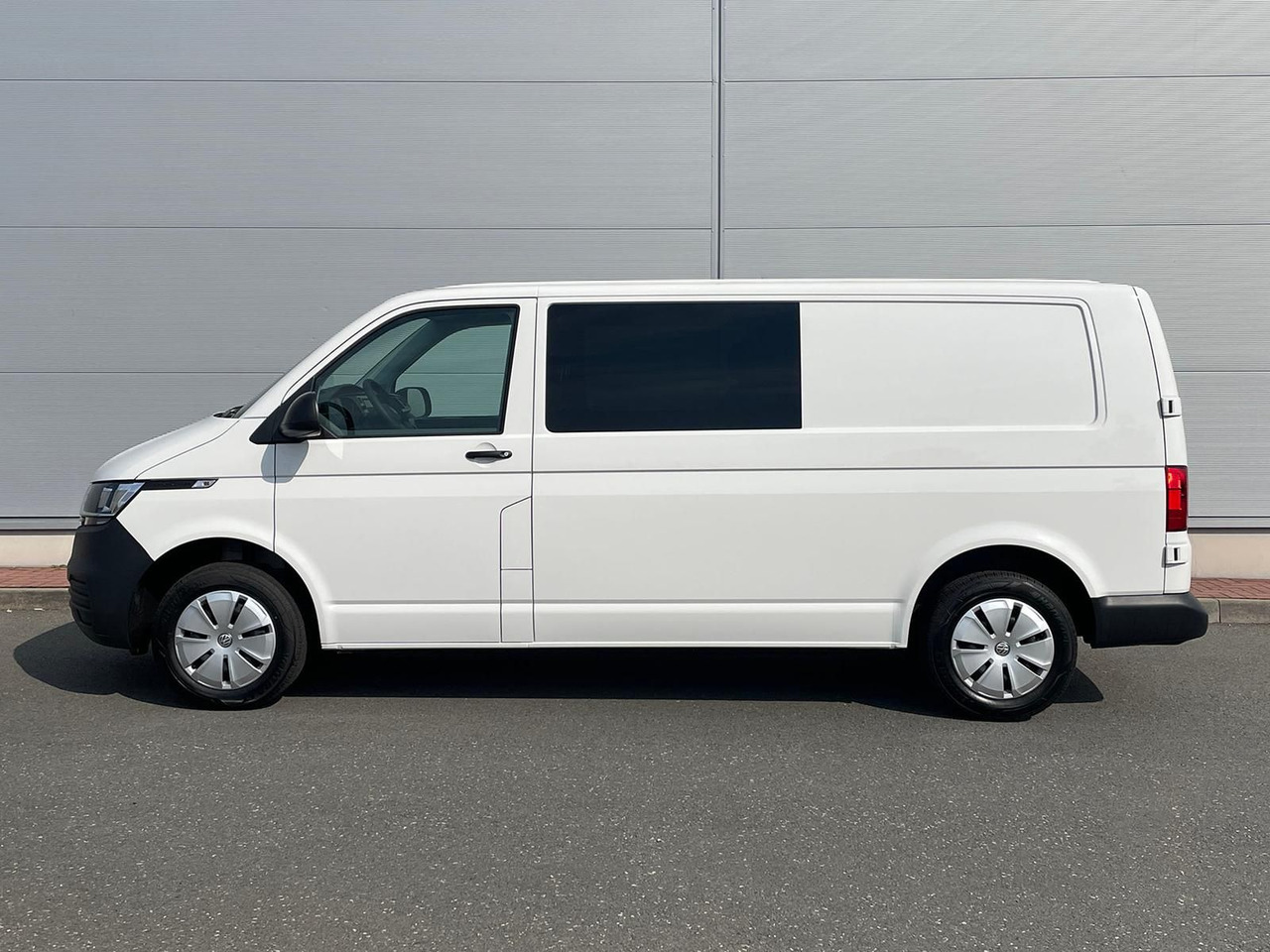 Passenger van Volkswagen T6.1 Transporter MIXTO LR 2.0 TDI KLIMA PDC: picture 6