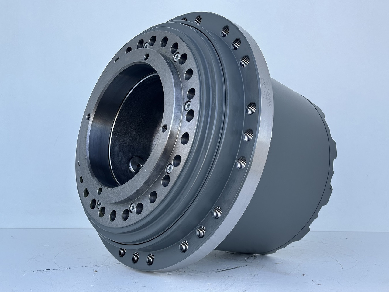 LIEBHERR Original Liebherr Fahrantrieb Typ:LPI0700 30S 0002 00 mit ID-Nr.12891035 – ID-Nr.12977341. R922-1487, R924-1677, R926 K-LC-1827, R926-1715. #12891035.545-01664# - Final drive for Crawler excavator: picture 4 LIEBHERR Original Liebherr Fahrantrieb Typ:LPI0700 30S 0002 00 mit ID-Nr.12891035 – ID-Nr.12977341. R922-1487, R924-1677, R926 K-LC-1827, R926-1715. #12891035.545-01664# - Final drive for Crawler excavator: picture 4