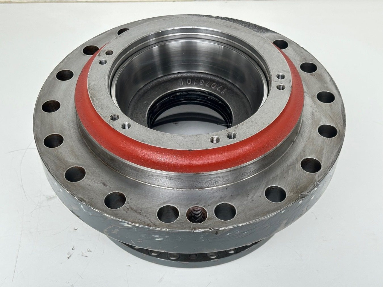 Liebherr Abtriebswellengehäuse ID-Nr.90018934. A924 HL, A924, LH30 C, LH30 M, LH35 M, LH35 MT, R922. #ABTR.GEH.0767#0764# - Swing motor for Construction machinery: picture 5 Liebherr Abtriebswellengehäuse ID-Nr.90018934. A924 HL, A924, LH30 C, LH30 M, LH35 M, LH35 MT, R922. #ABTR.GEH.0767#0764# - Swing motor for Construction machinery: picture 5